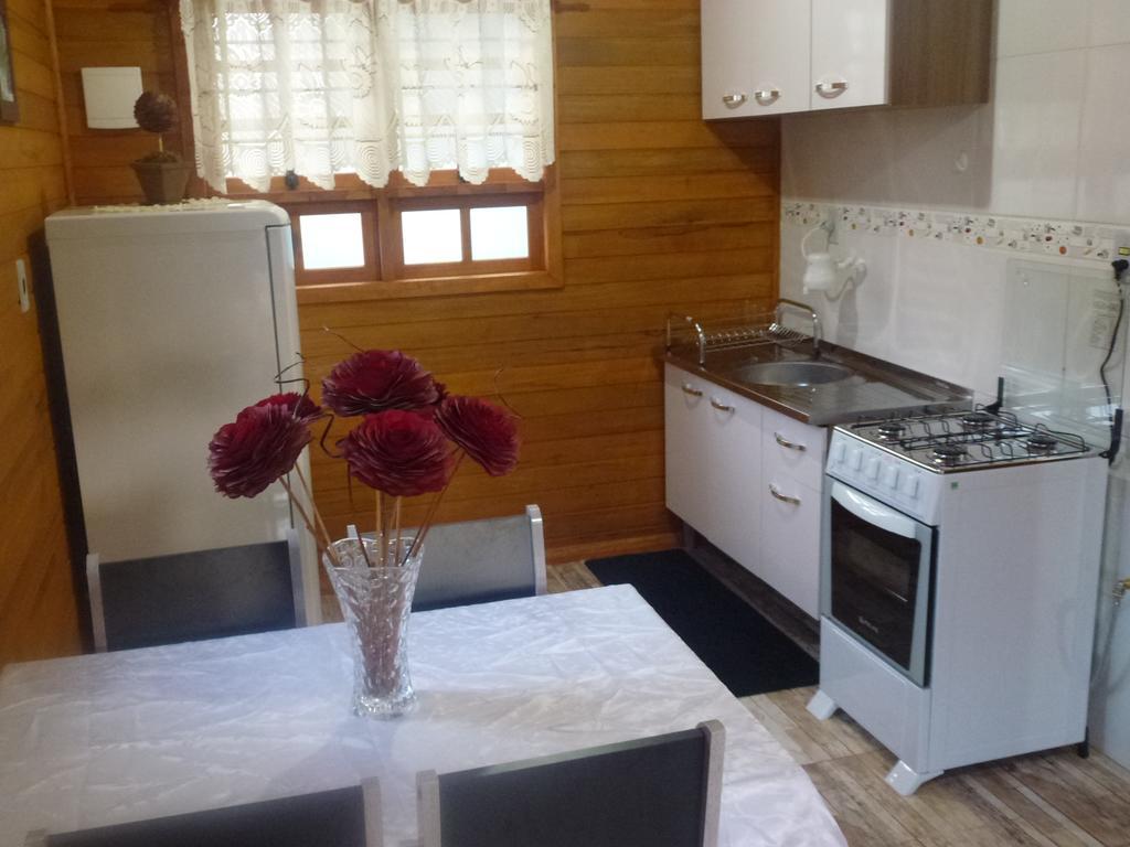 Chale Rosa Vila Canela Quarto foto
